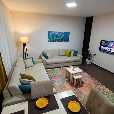 Tirana Contact Apartment Kültér fotó