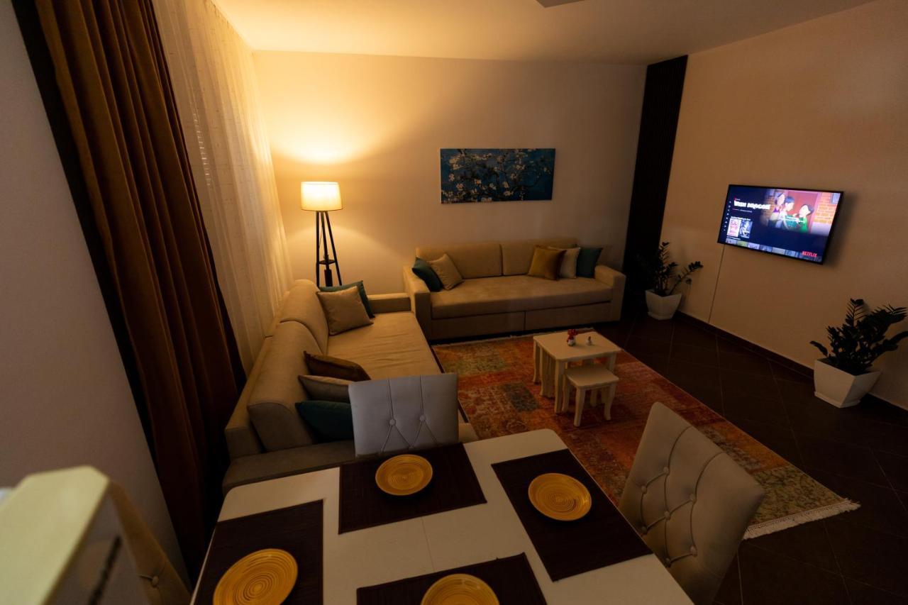 Tirana Contact Apartment Kültér fotó