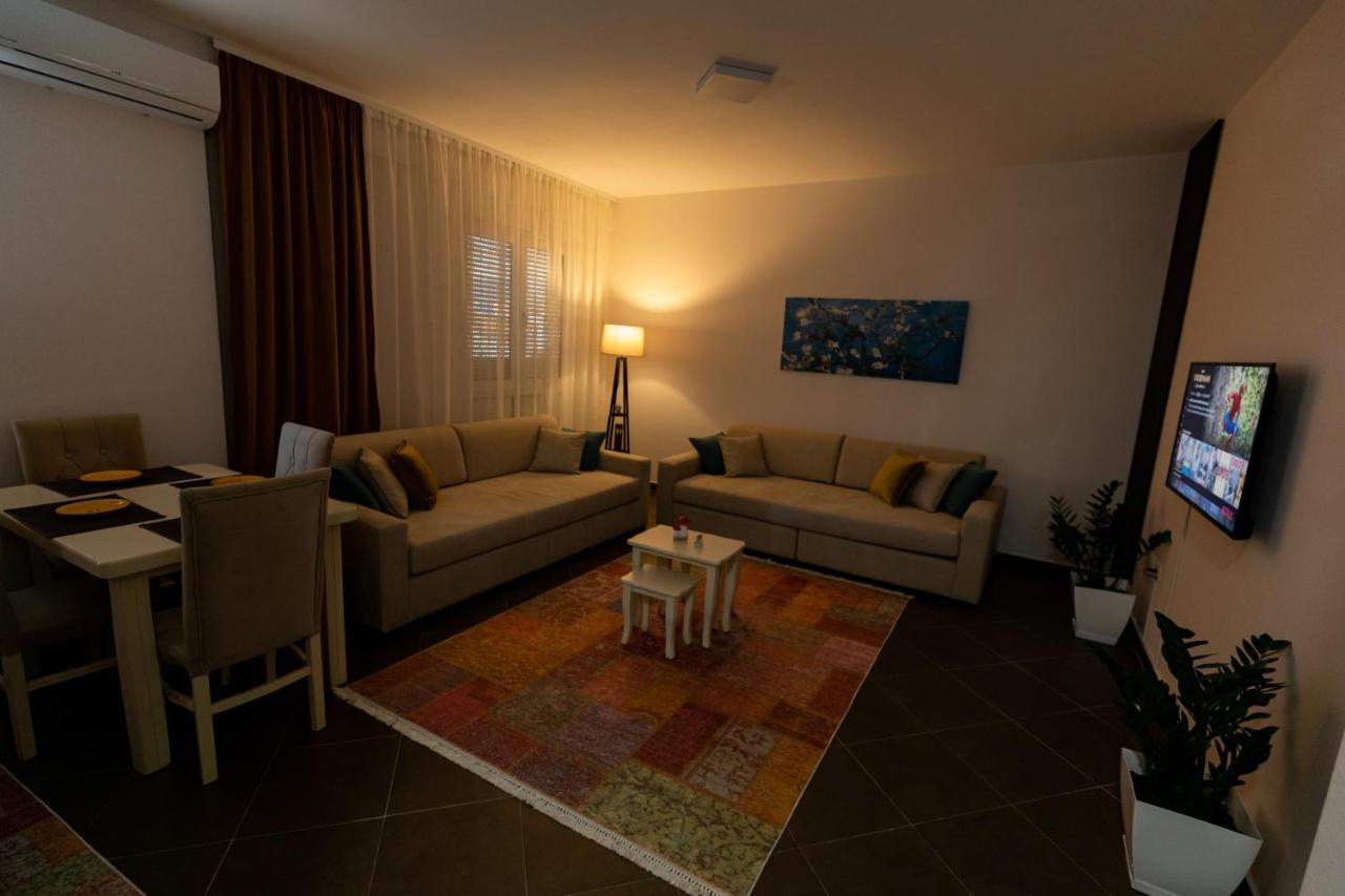 Tirana Contact Apartment Kültér fotó